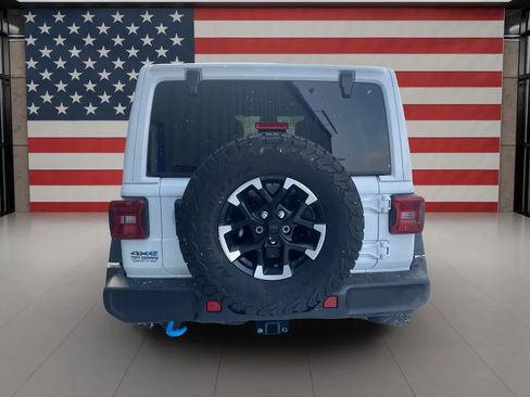 Used 2024 Jeep Wrangler Unlimited Rubicon 4xe w/ Technology Group AWD/4WD image 7