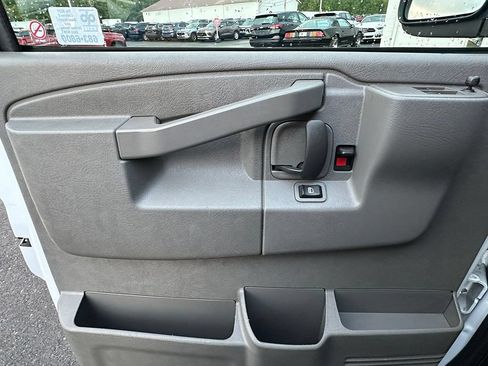 Used 2025 GMC Savana 2500 w/ Driver Convenience Package RWD image 20