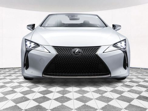 Used 2024 Lexus LC 500 Convertible image 17