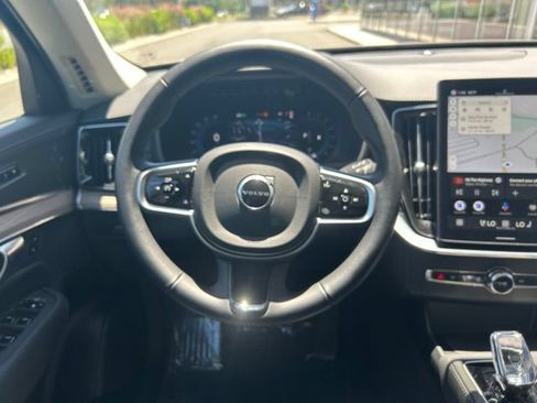 Certified 2025 Volvo XC90 B6 Plus AWD/4WD image 20