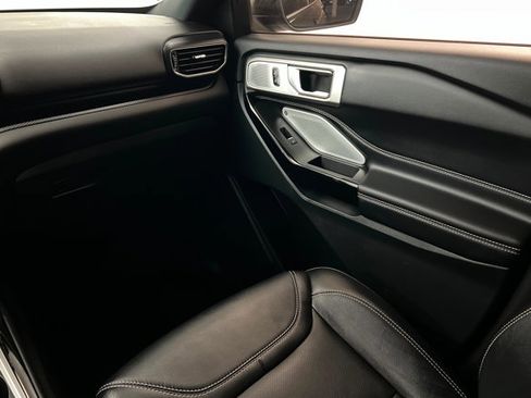 Used 2023 Ford Explorer ST w/ Equipment Group 401A image 10