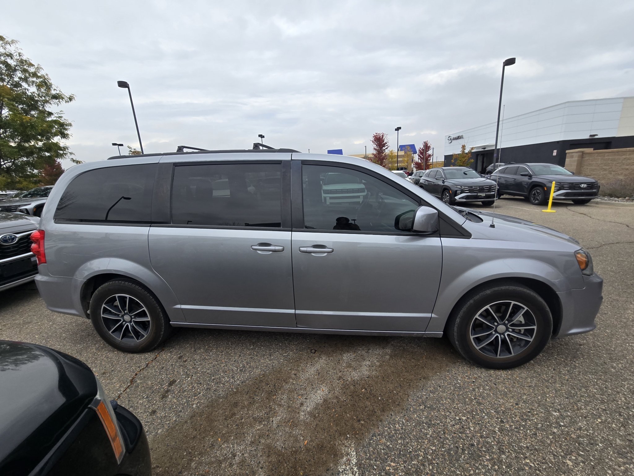Used 2018 Dodge Grand Caravan SE FWD image 7