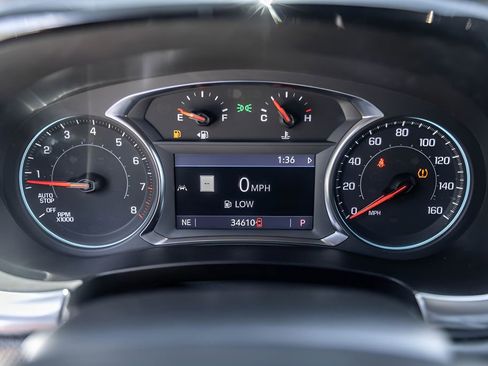 Used 2023 Chevrolet Traverse RS FWD image 11