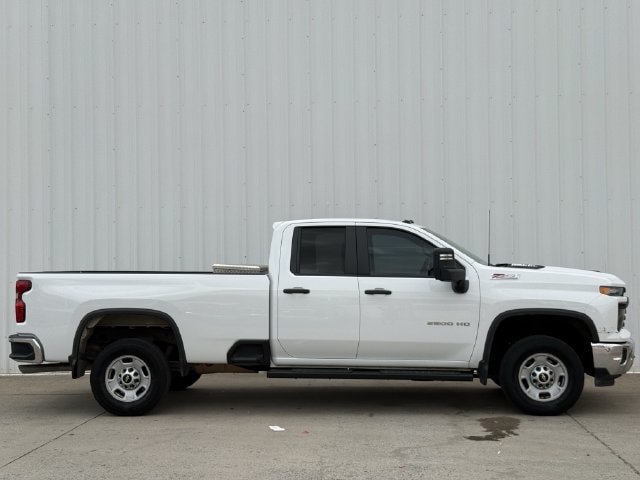 Used 2025 Chevrolet Silverado 2500 W/T w/ WT/CX Safety Package AWD/4WD image 3