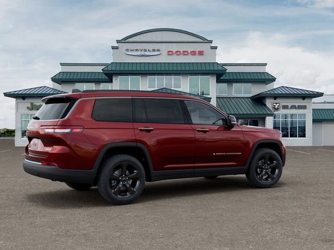 New 2026 Jeep Grand Cherokee L Limited AWD/4WD image 4