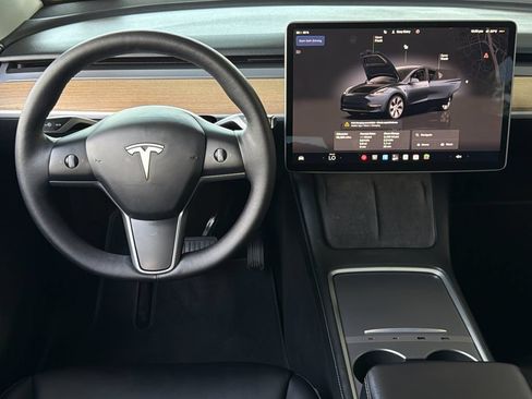 Used 2024 Tesla Model Y Long Range AWD/4WD image 14