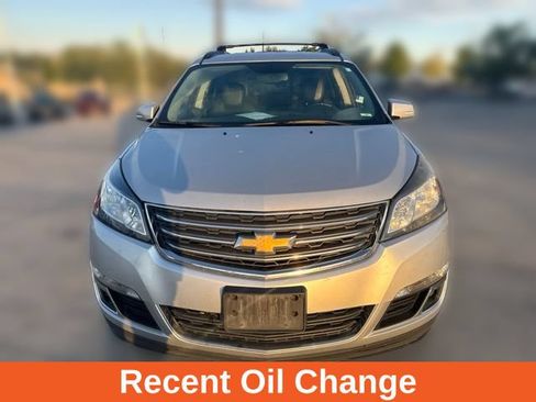 Used 2017 Chevrolet Traverse LT AWD/4WD image 2