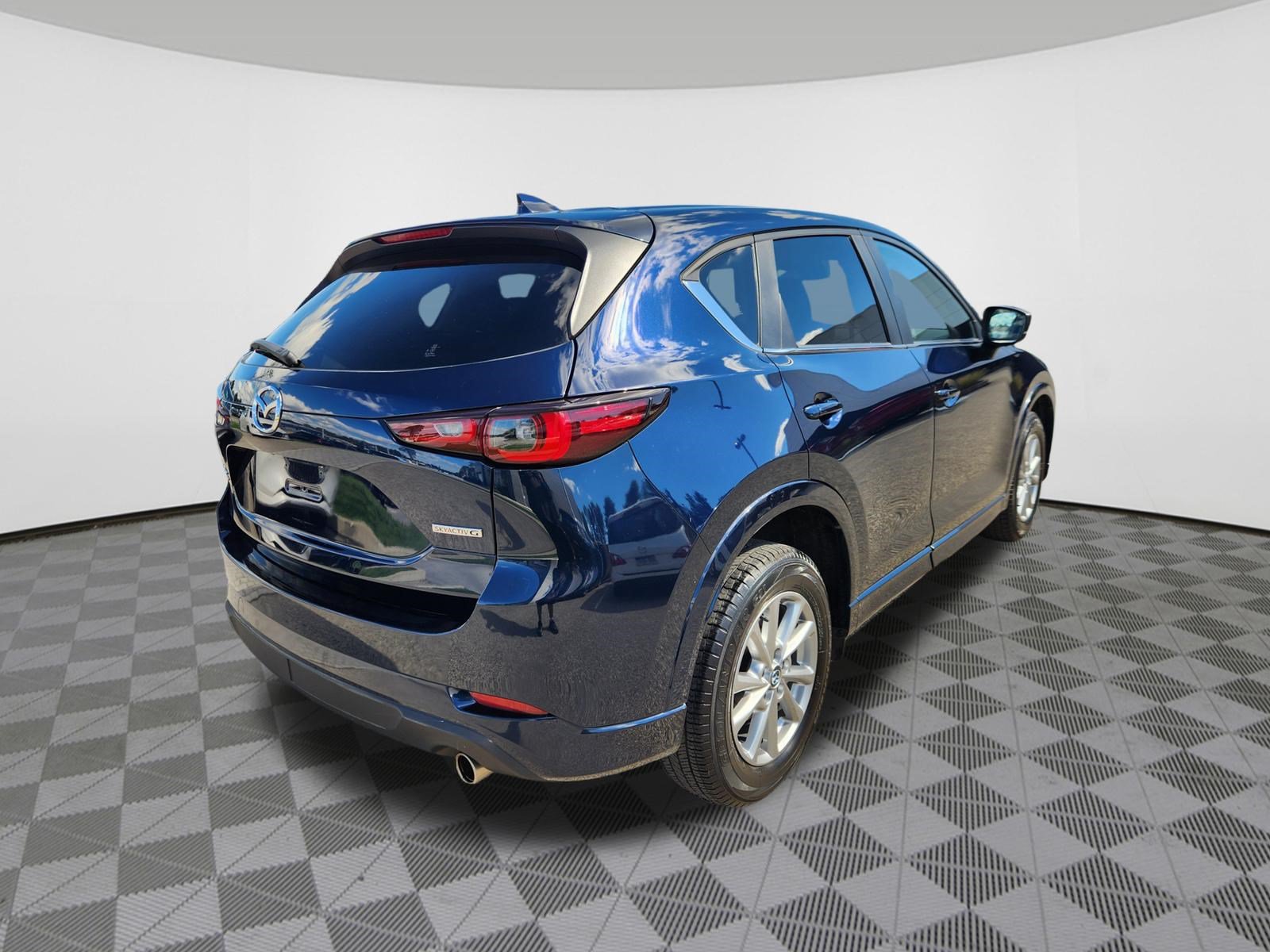 Certified 2024 MAZDA CX-5 AWD 2.5 S w/ Select Package image 4