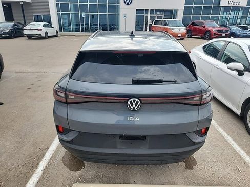 Used 2023 Volkswagen ID.4 Pro S image 2