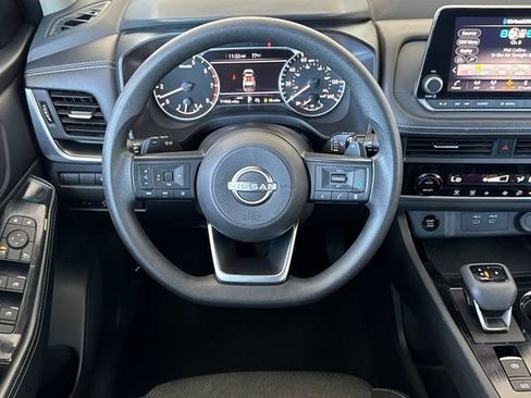 Used 2024 Nissan Rogue SV AWD/4WD image 16