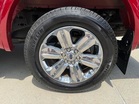 Used 2018 Ford F150 Lariat RWD image 7