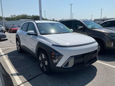 Used 2025 Hyundai Kona SEL FWD image 1
