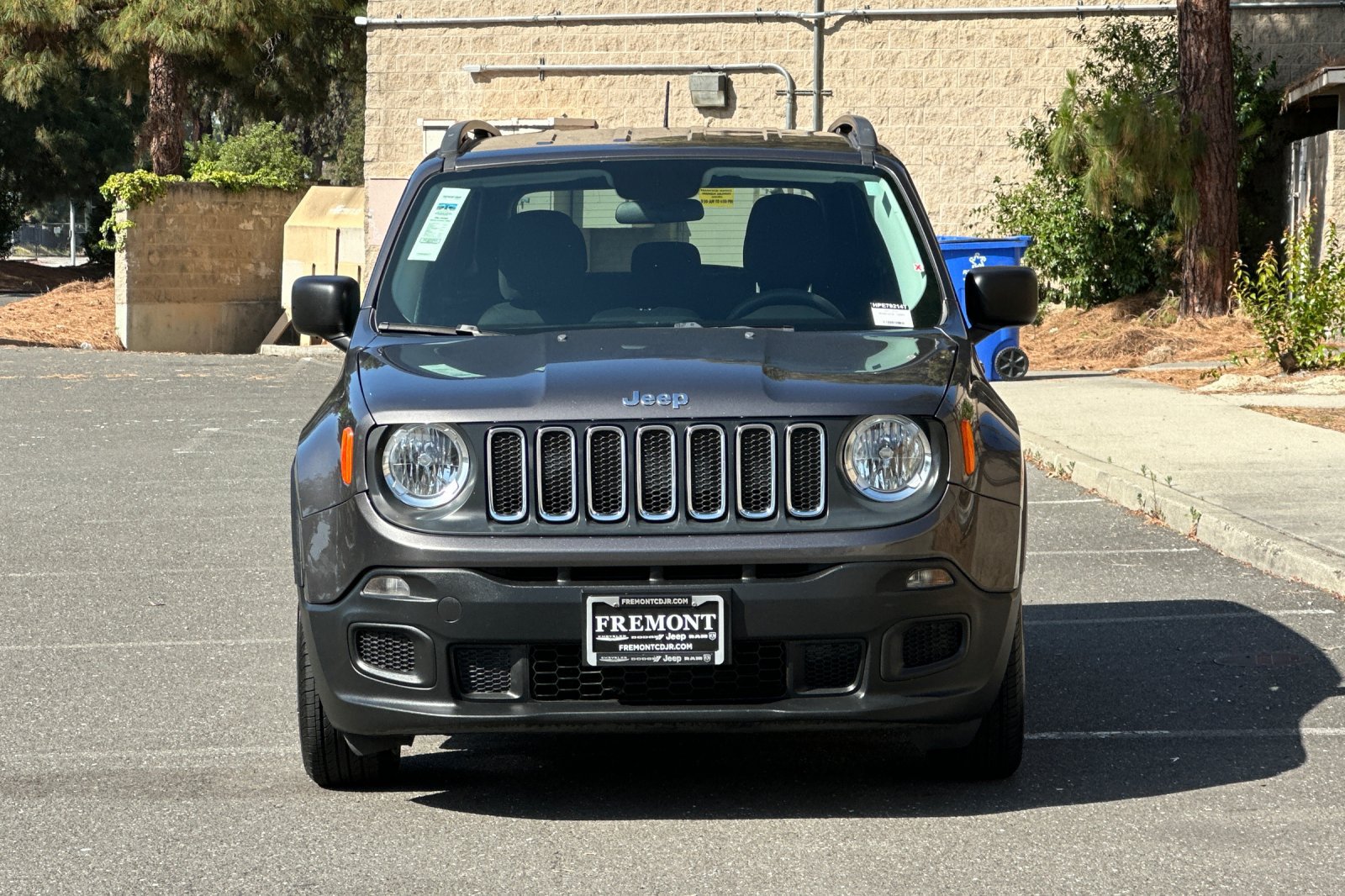 Used 2017 Jeep Renegade Sport w/ Power & Air Group FWD image 8