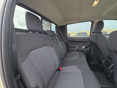 Used 2025 Ford Ranger XLT w/ Convenience Package RWD image 30