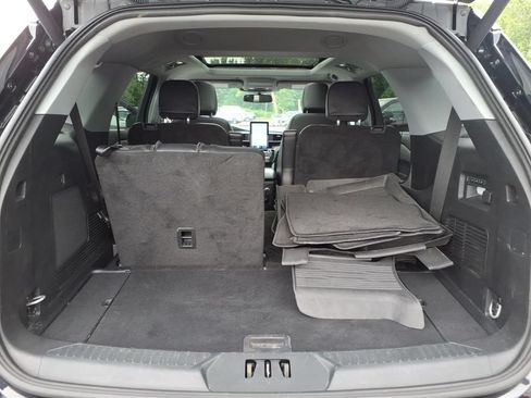 Certified 2023 Ford Explorer Limited w/ Limited Technology Package AWD/4WD image 30