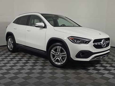 Used 2021 Mercedes-Benz GLA 250 4MATIC image 9