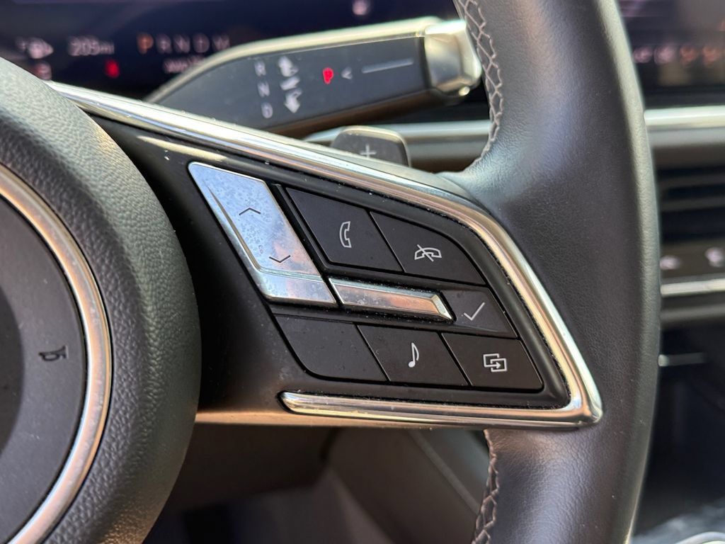 Used 2024 Buick Envision Preferred AWD/4WD image 18