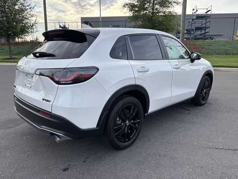 Used 2026 Honda HR-V Sport image 9