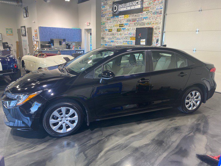 Used 2026 Toyota Corolla LE FWD image 5
