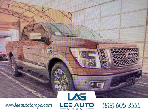 Used 2017 Nissan Titan Platinum Reserve RWD image 4