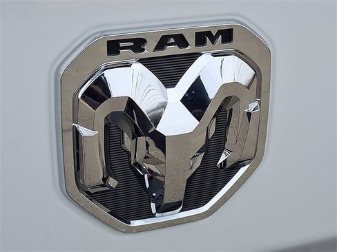 Used 2024 RAM 2500 Tradesman w/ Chrome Appearance Group image 23