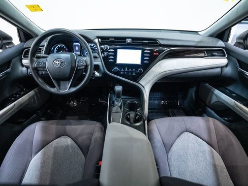 Used 2019 Toyota Camry LE FWD image 13