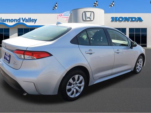 Used 2025 Toyota Corolla LE image 6