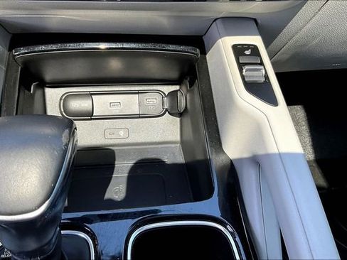 Used 2022 Kia Telluride S image 15