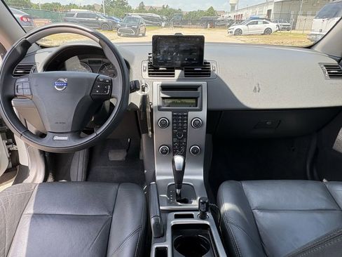 Used 2010 Volvo C70 T5 FWD image 24