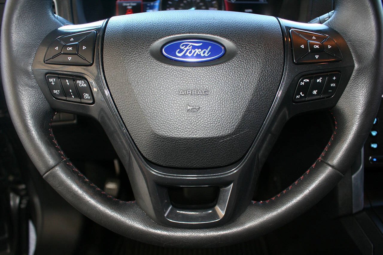 Used 2016 Ford Explorer Sport w/ Equipment Group 401A AWD/4WD image 15