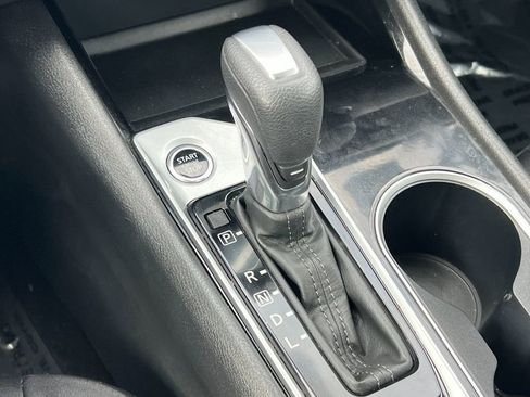 Used 2024 Nissan Altima 2.5 SV image 20