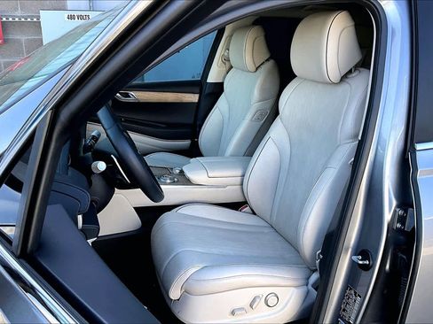 Used 2021 Genesis GV80 2.5T w/ Advanced Package 02 image 7