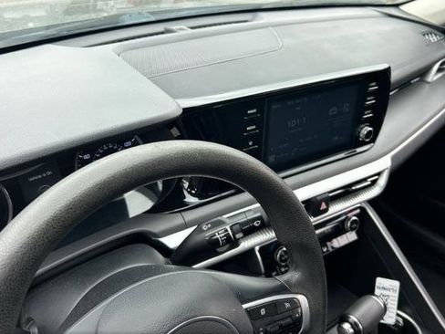 Used 2023 Kia K5 LXS FWD image 13