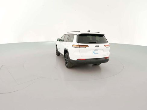 New 2025 Jeep Grand Cherokee L Laredo image 9