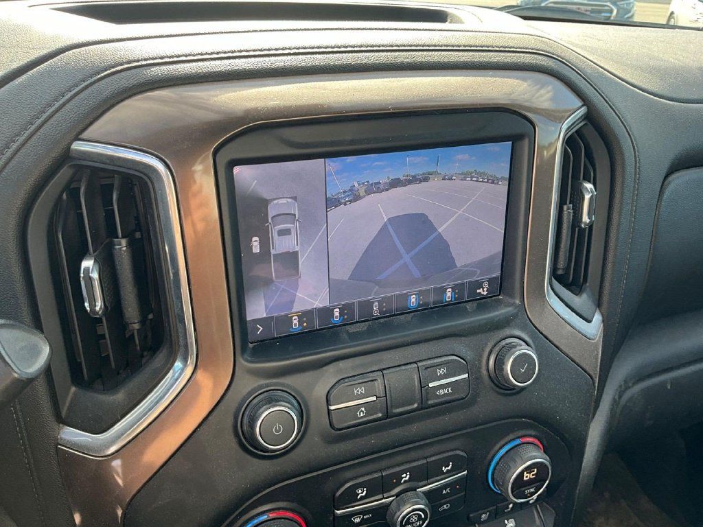 Used 2019 Chevrolet Silverado 1500 High Country w/ Technology Package AWD/4WD image 17