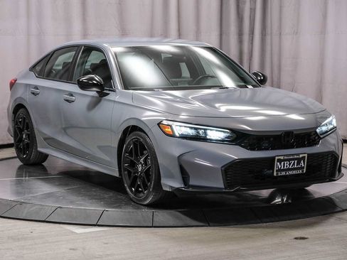 Used 2025 Honda Civic Sport image 5