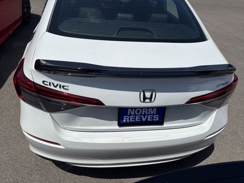 Used 2023 Honda Civic Sport image 5