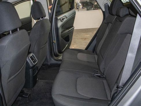 Used 2025 Kia Sportage LX AWD/4WD image 13