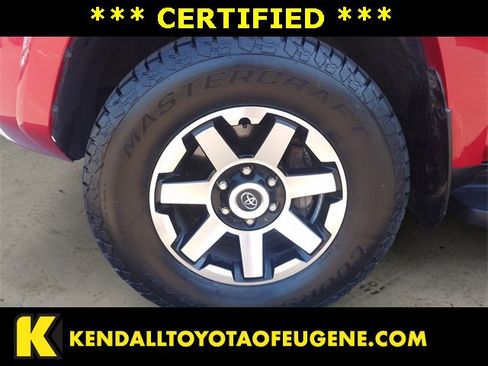 Certified 2024 Toyota 4Runner TRD Off-Road Premium image 14