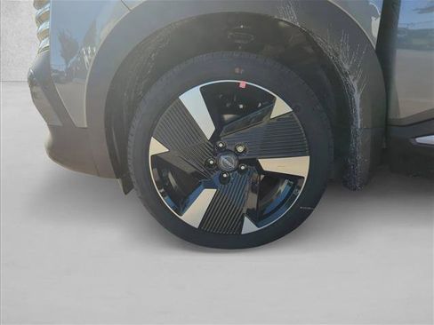 New 2026 Nissan Kicks SR image 19