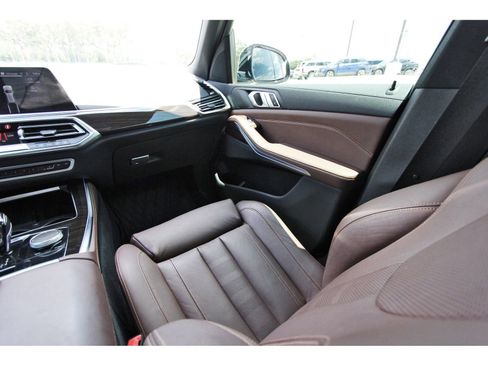 Used 2019 BMW X5 xDrive40i w/ Premium Package 2 AWD/4WD image 12