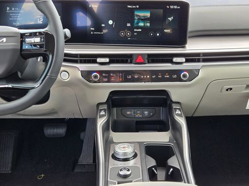 New 2026 Kia Sorento EX FWD image 16