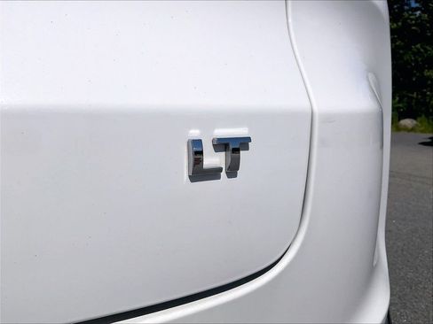 Used 2025 Chevrolet TrailBlazer LT AWD/4WD image 25