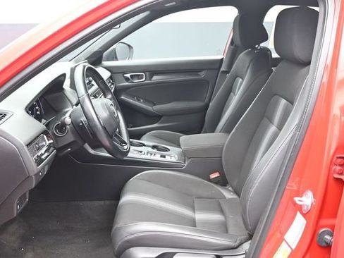 Used 2023 Honda Civic Sport image 8