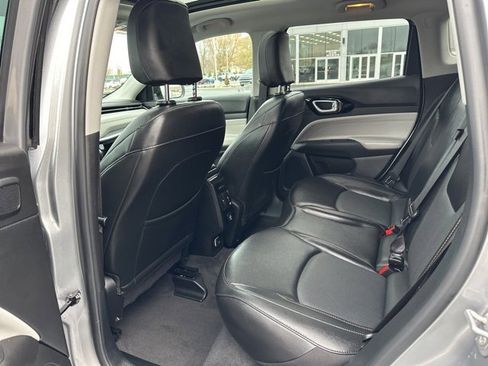 Used 2022 Jeep Compass Limited w/ Sun and Sound Group image 33