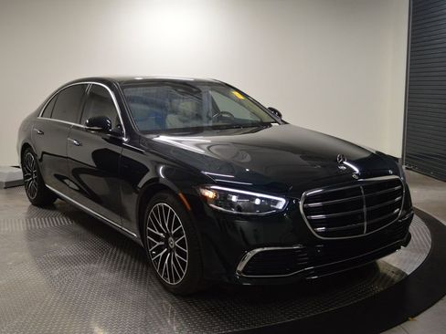 Used 2026 Mercedes-Benz S 500 4MATIC image 9