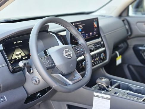 New 2026 Nissan Pathfinder Platinum w/ Cargo Package FWD image 11