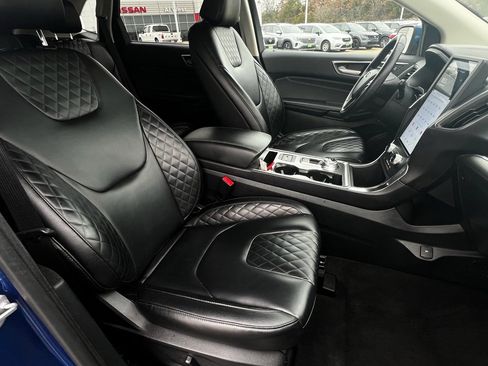 Used 2023 Ford Edge Titanium image 20