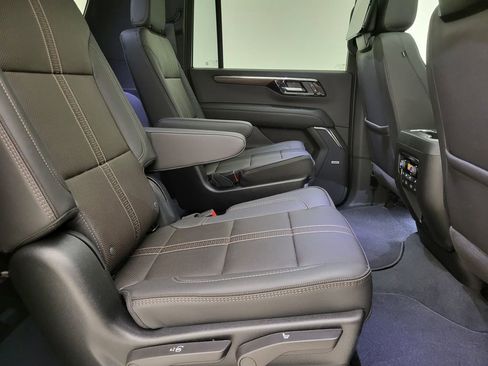 New 2025 Chevrolet Suburban High Country image 49