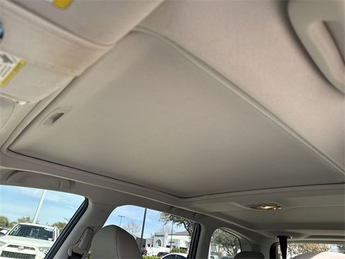 Used 2016 Subaru Forester 2.5i Limited image 19